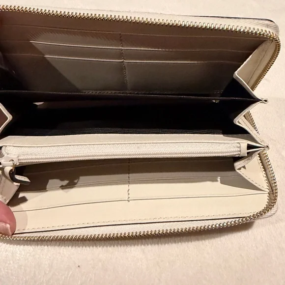 Gucci Sylvie Floral Embroidered Zip Around Wallet Ivory Leather Web Stripe - Picture 5 of 13